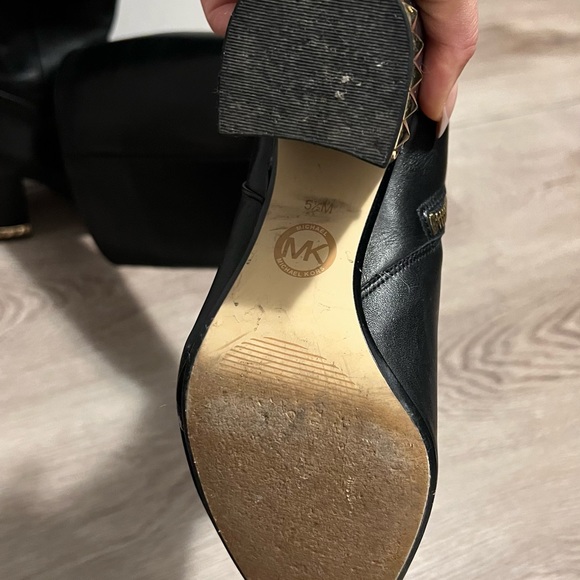 SOLD Michael kors boots - Picture 4 of 7